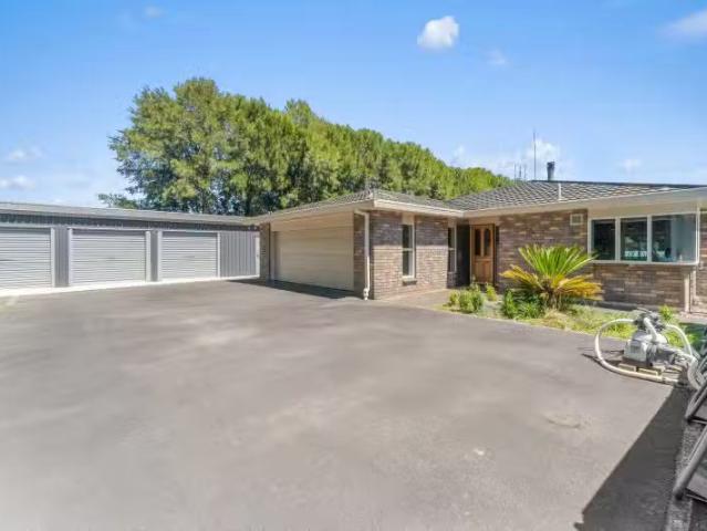 House for sale in Lower Kaimai, Bay Of Plenty