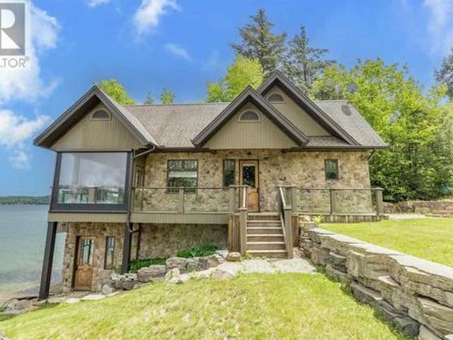 House for sale in Ontario