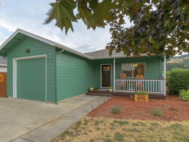 House for sale in Oregonia