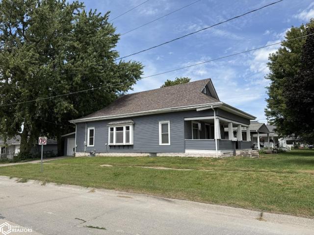 House for sale in Osceola, Iowa