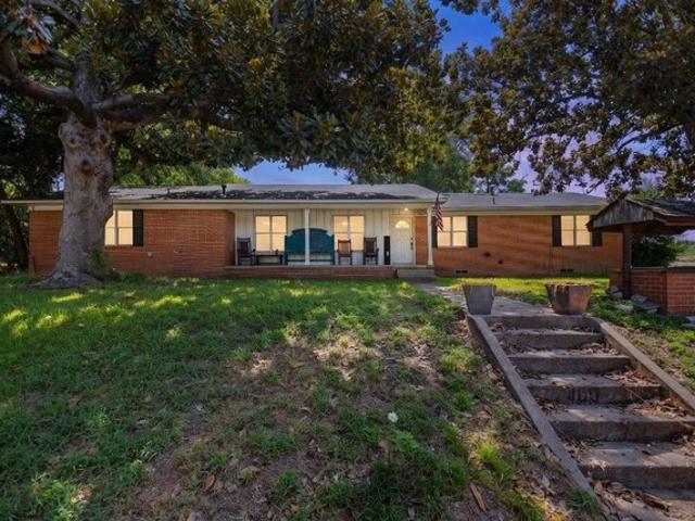 House for sale in Overton, Texas