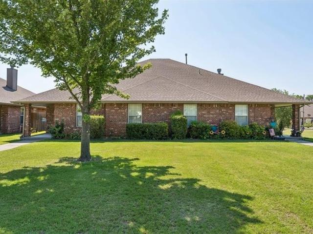 House for sale in Yukon, Oklahoma