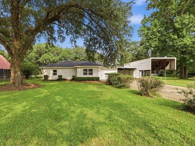 House for sale in Bridge City, Texas