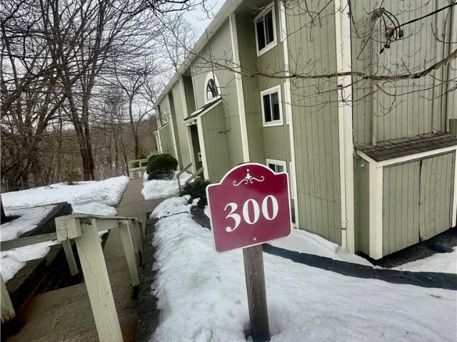 Property for sale in Lincoln, Rhode Island