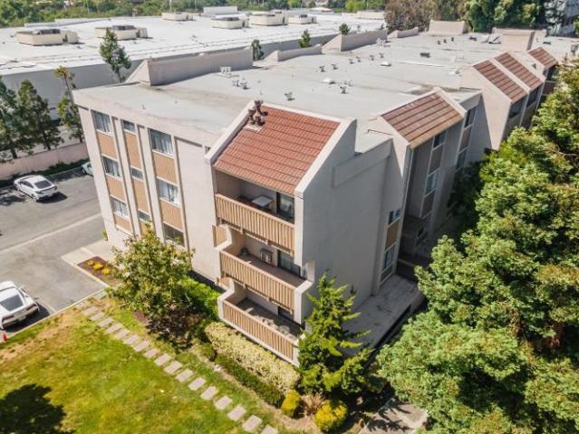 Condo for sale in Mountain View, California