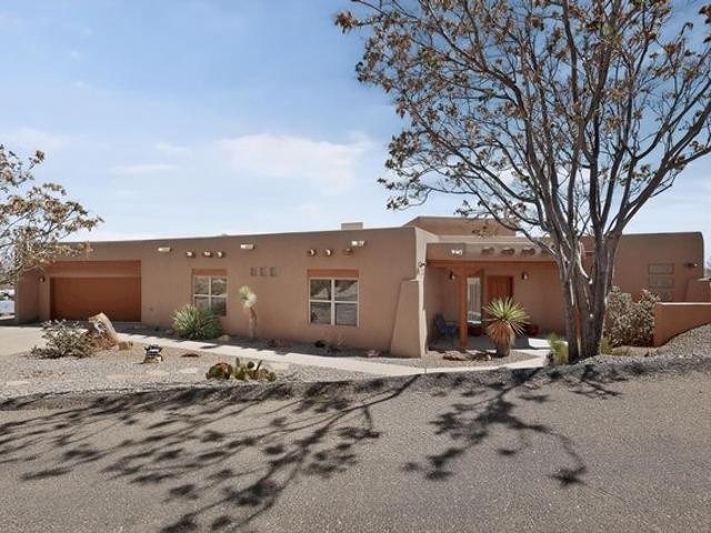 House for sale in Corrales, Sandoval County