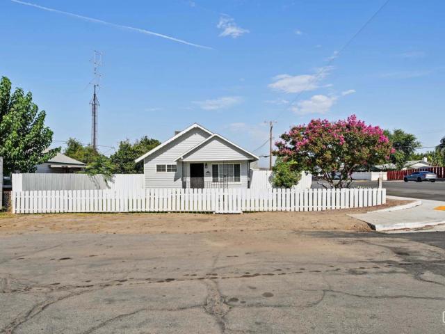 House for sale in Taft, California