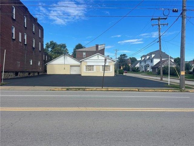 House for sale in Butler, Butler County
