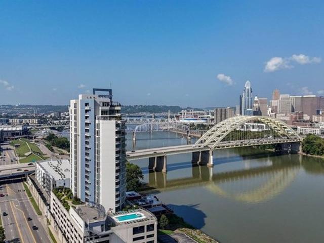 Condo for sale in Campbell, Kentucky