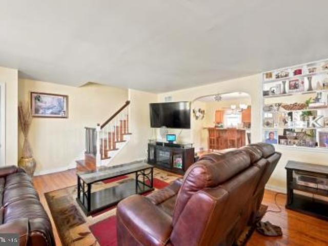 Townhouse for sale in Delco, Pennsylvania