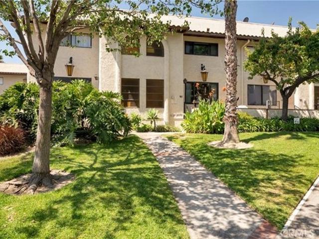 Townhouse for sale in Orange, California
