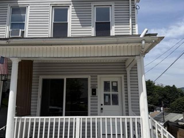 Townhouse for sale in Shamokin, Pennsylvania