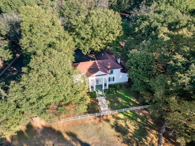 House for sale in Carlton, Georgia