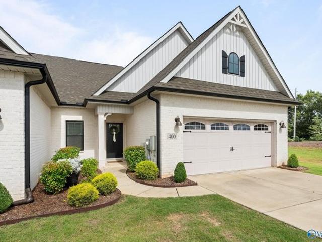 Townhouse for sale in Huntsville, Alabama