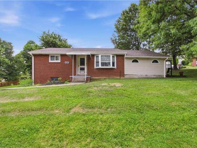 House for sale in Oakdale, Pennsylvania