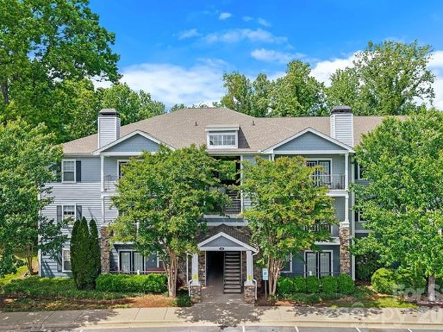 Condo for sale in Candler, North Carolina