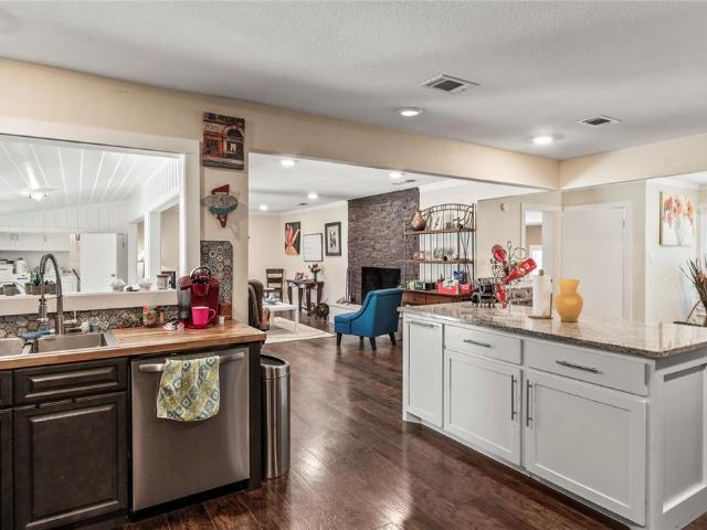House for sale in Henderson, Texas