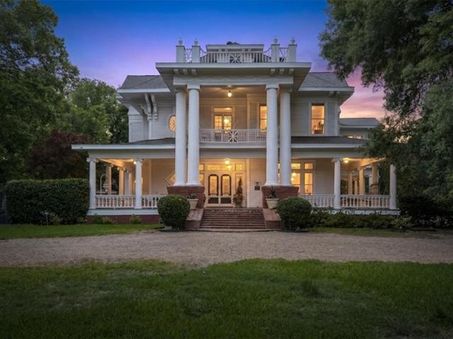 House for sale in Ellis, Texas