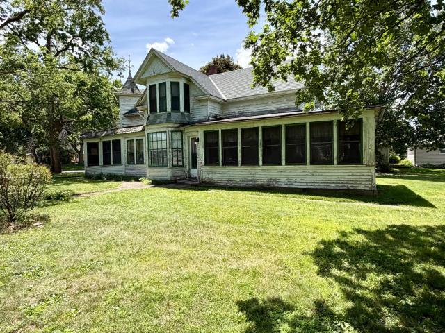 House for sale in Belle Plaine, Minnesota