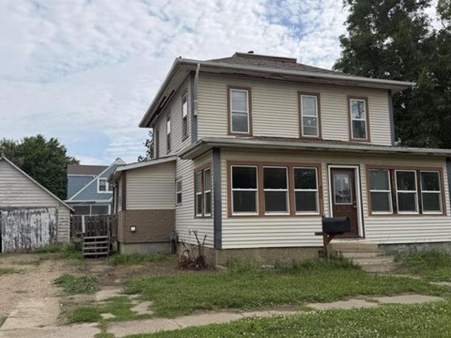 House for sale in Beresford, South Dakota