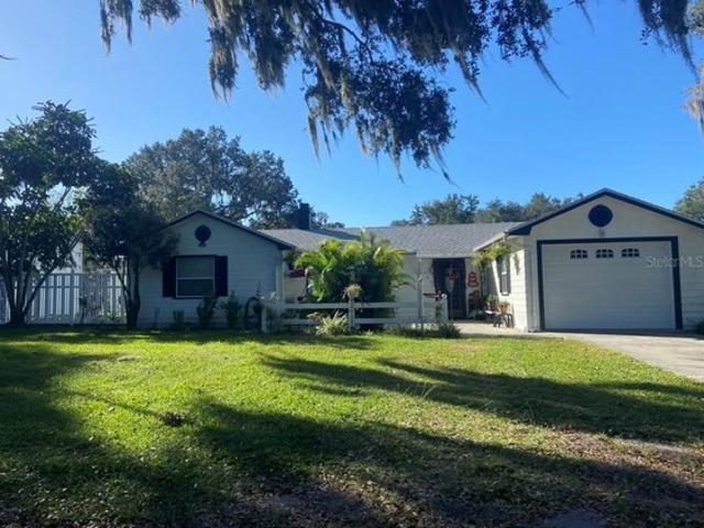 House for sale in Fort Meade, Florida