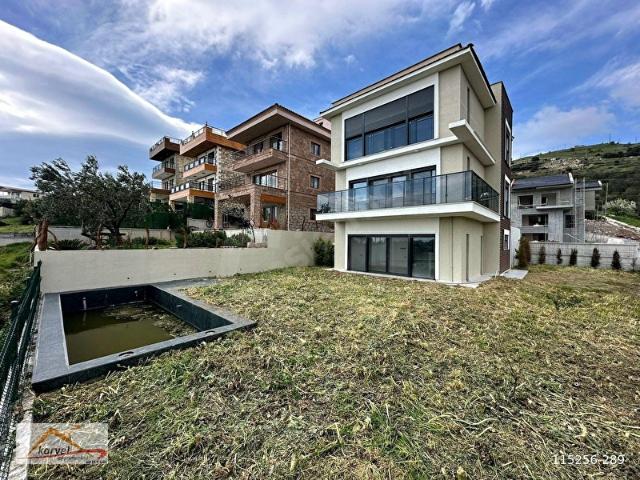 Dikili, İzmir içerisinde satılık Villa