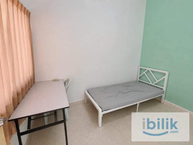 Room for rent in Petaling, Damansara Damai