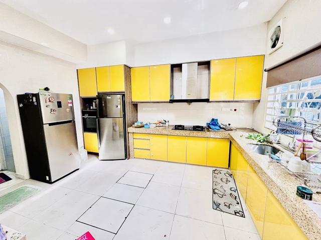 Terraced House for sale in Country Heights Damansara, Kuala Lumpur