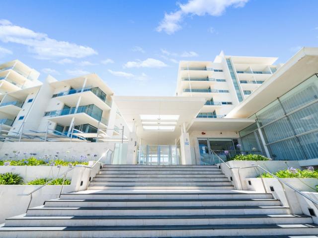 Apartment for sale in Parklands, Western Australia