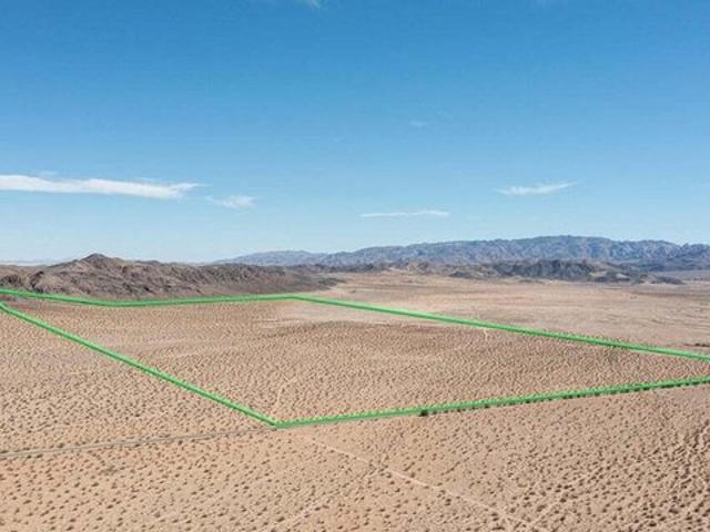 Land for sale in Joshua Tree, California