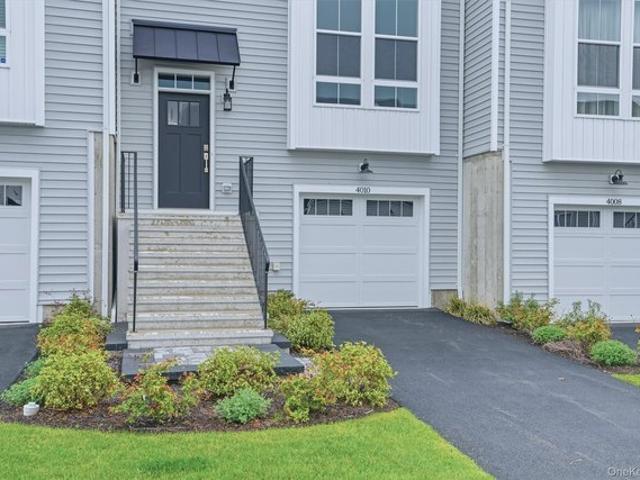 Condo for sale in Fishkill, New York