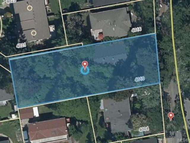 House for sale in Saanich, British Columbia