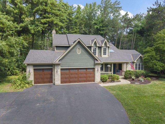House for sale in Mchenry, Illinois