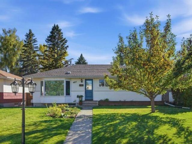 House for sale in Glendale, Calgary