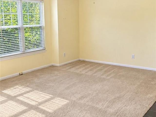 Condo for sale in Clemmons, North Carolina