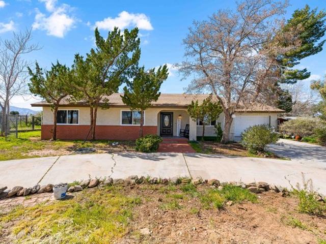 House for sale in Palmdale, California