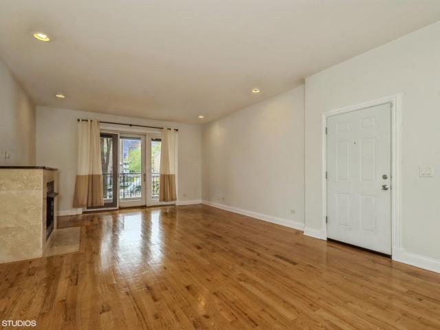 House for sale in Grand Boulevard, Chicago
