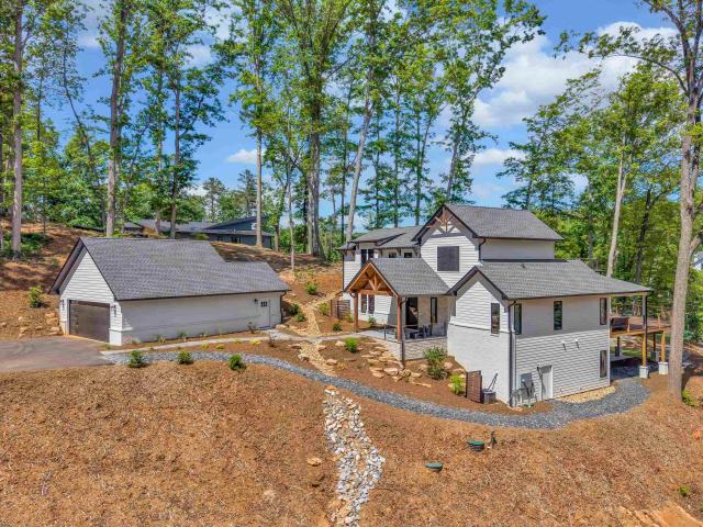House for sale in West Union, South Carolina