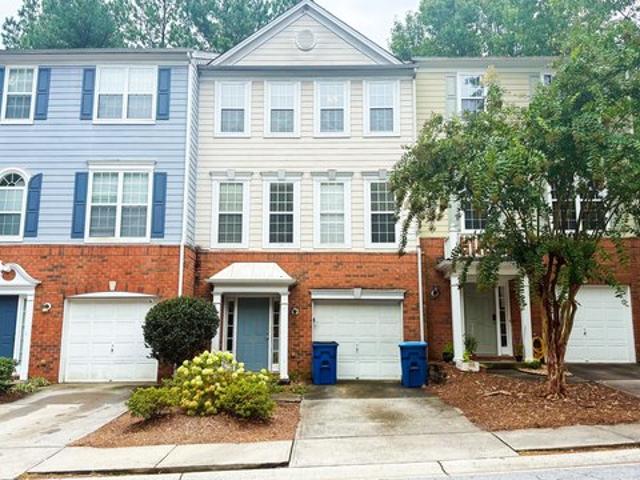 Townhouse for sale in Duluth, Georgia