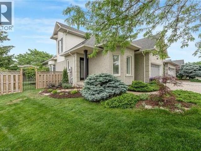 House for sale in Burlington, Ontario