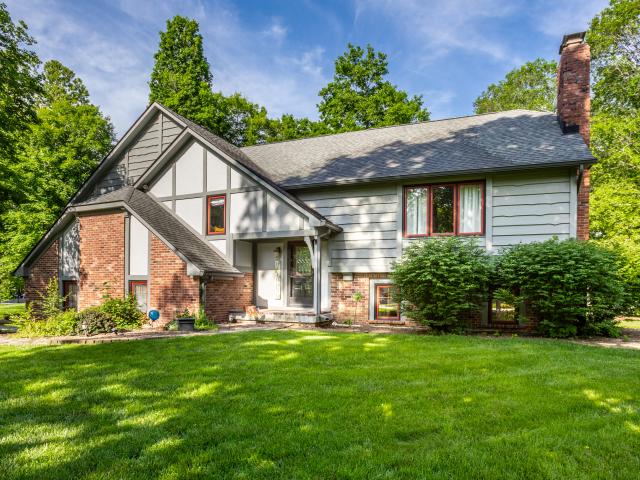 House for sale in New Palestine, Indiana