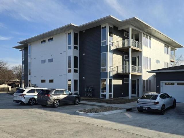Condo for sale in Cedar Falls