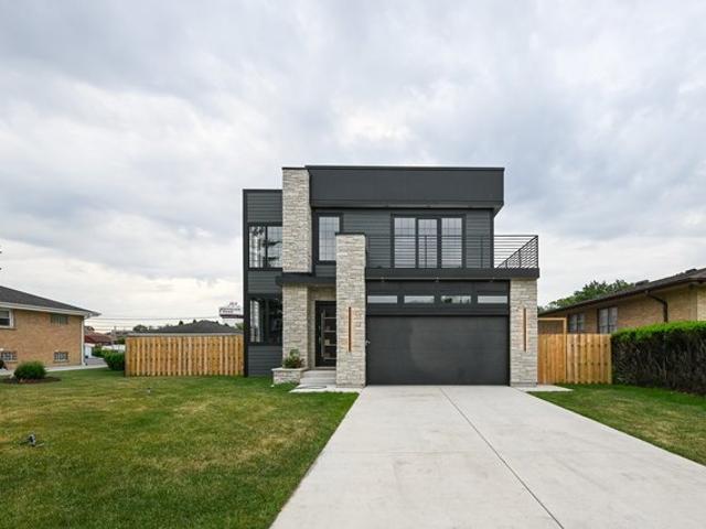 House for sale in Schiller Park, Illinois