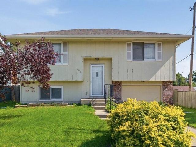 House for sale in Council Bluffs, Iowa