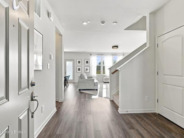 House for sale in La Grange, Oldham County