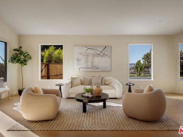 House for sale in Tarzana Neighborhood Council District, Canoga Park
