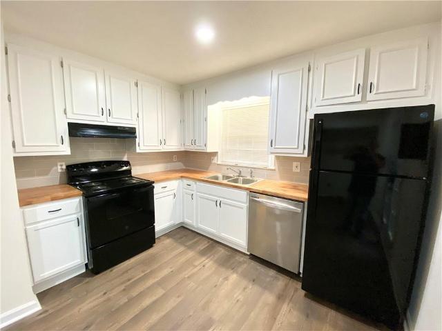House for sale in Lilburn, Georgia