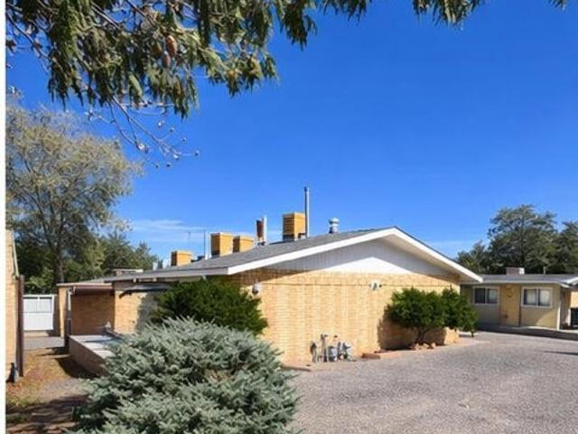 House for sale in New Mexico