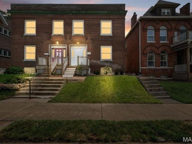 Townhouse for sale in Saint Louis, Missouri