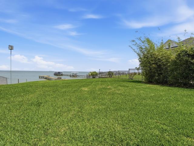 House for sale in Bacliff, Texas